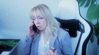 Jolie Lyon - Dickpic Makes Step-Mom Wet for Step-Son