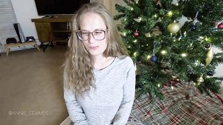 Annie St James - All I Want For Christmas Is You, Mommy